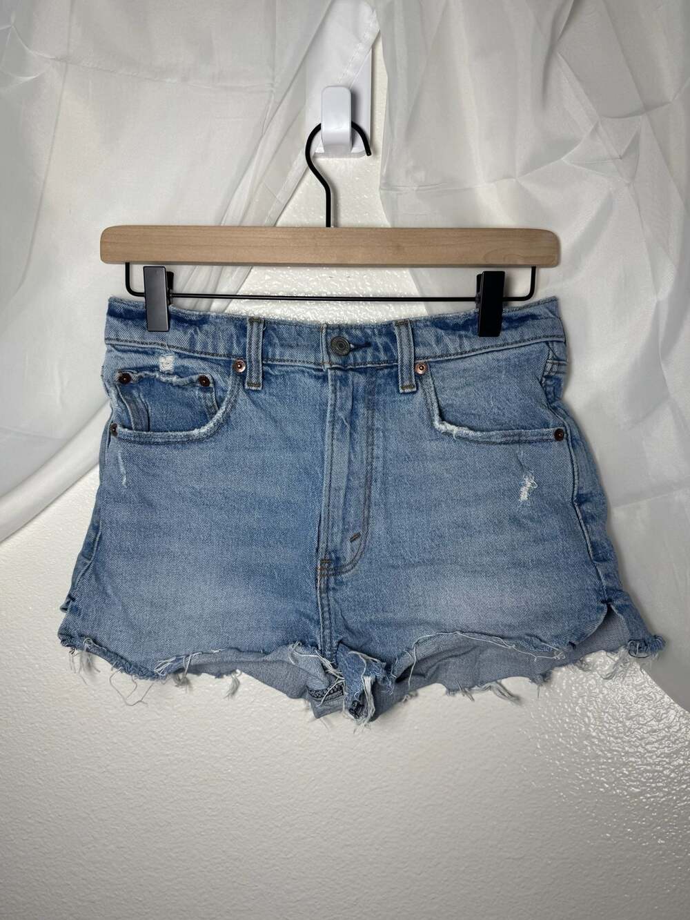 Abercrombie & Fitch The Mom Short High Rise Jorts